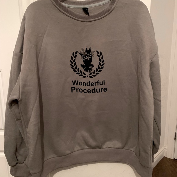 Sweat shirt - Picture 1 of 5